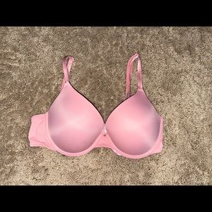 PINK. Victoria Secrets Everywhere Push Up Bra.